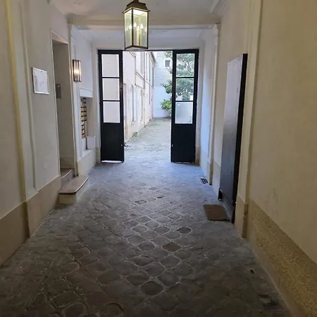 Elegant Studio • Arc De Triomphe / Champs-Elysees Париж