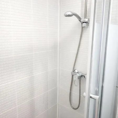 Elegant • Arc De Triomphe / Champs-elysees *